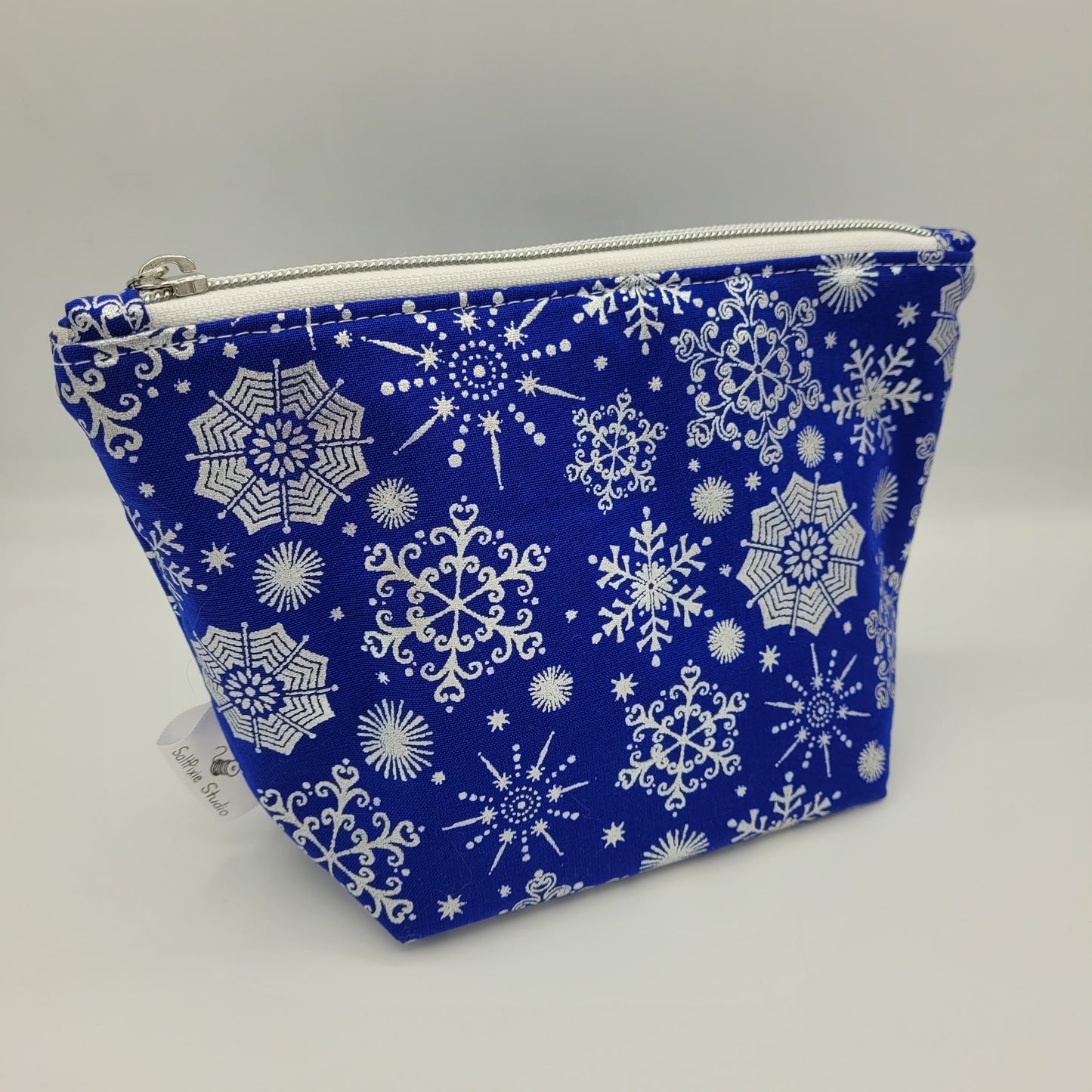 Zipper Pouch | Single Panel Cecily Bag | Cotton Blue/White Snowflakes | Medium
