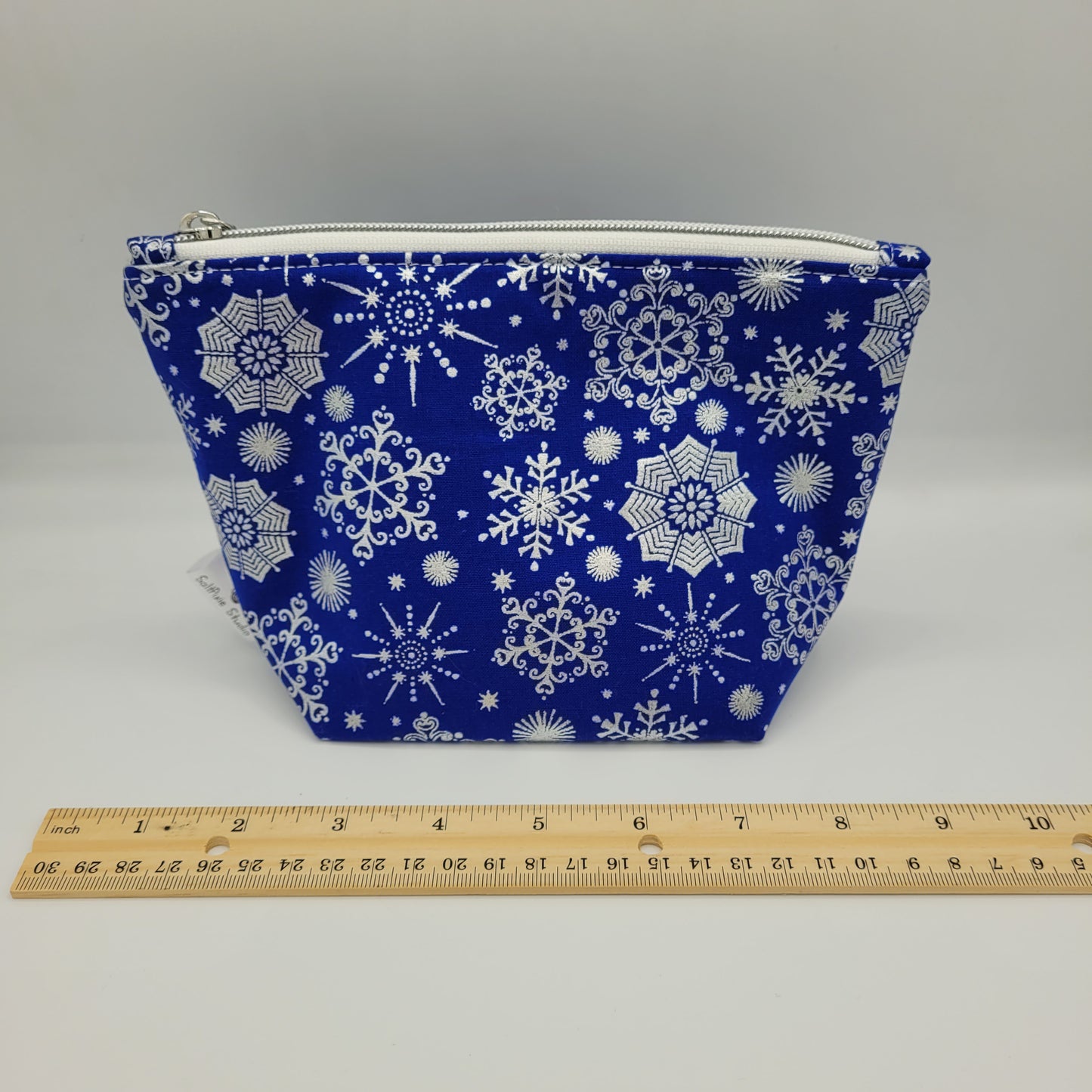 Zipper Pouch | Single Panel Cecily Bag | Cotton Blue/White Snowflakes | Medium