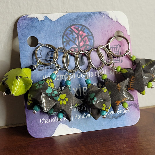 Stitch Marker | Handmade Paper Stars | Green/Blue/Grey Pawprints | Set of 7