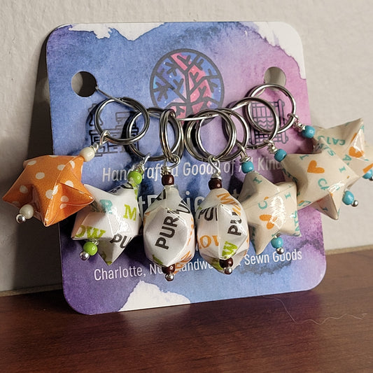 Stitch Marker | Handmade Paper Stars | Kitty Prints | Set of 7