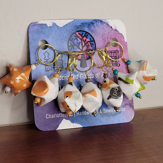 Stitch Marker | Handmade Paper Stars | Orange/White Cat Print | Set of 7