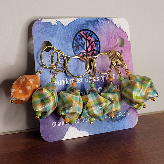 Stitch Marker | Handmade Paper Stars | Green/Orange/Blue Plaid | Set of 7